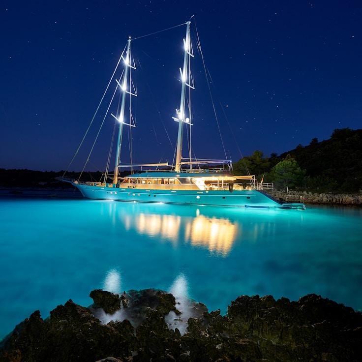 Sunset cruise experience